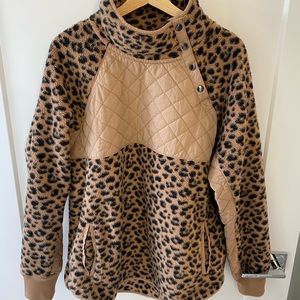 Abercrombie & Fitch Asymmetric Snap Up Fleece